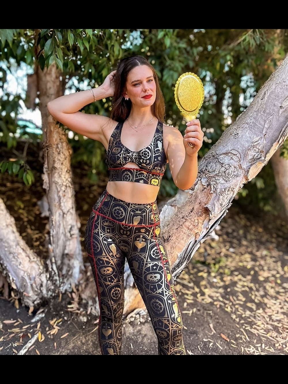 NWT Crowned Athletics Poisoned Heart Villian Leggings M